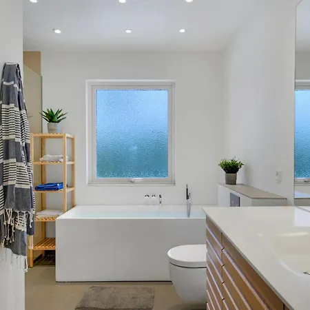 Amazing In With Kitchen