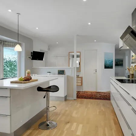 Amazing In With Kitchen *