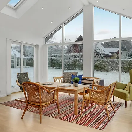 Semesterbostad 3 Bedroom Lovely In *