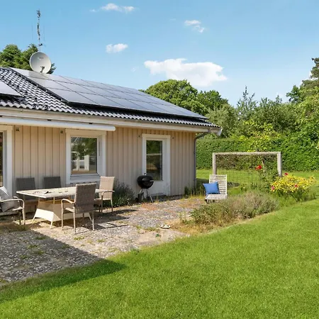 3 Bedroom Lovely In * Græsted