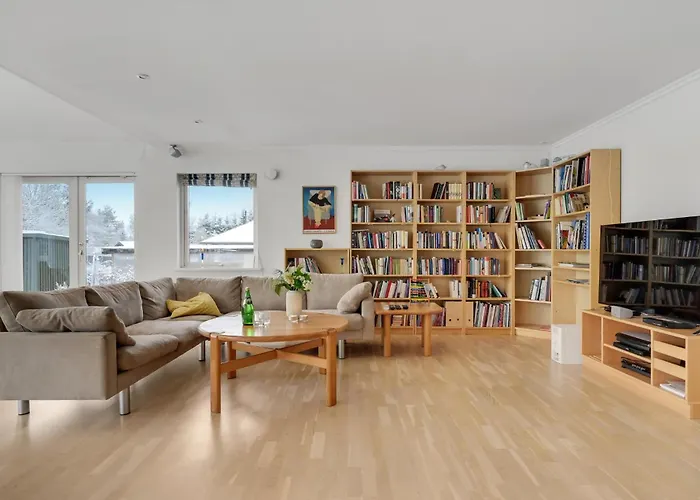 Vakantiehuis 3 Bedroom Lovely In