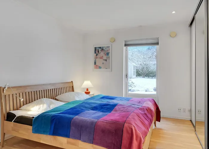 3 Bedroom Lovely In * Græsted