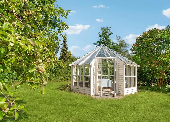 3 Bedroom Lovely In Græsted